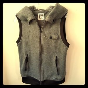 Burton Dry Ride hoodie vest